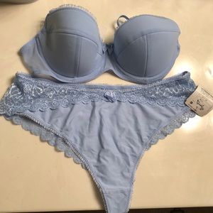 Woman Lingerie bra and pantie set NEW  blue